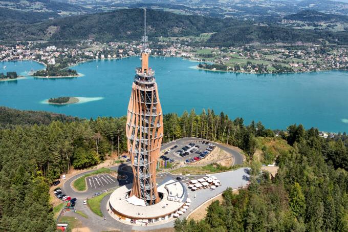pyramidenkogel-kaernten-0005-1381829710-foto-holzbau-rubner-725x0-c-default